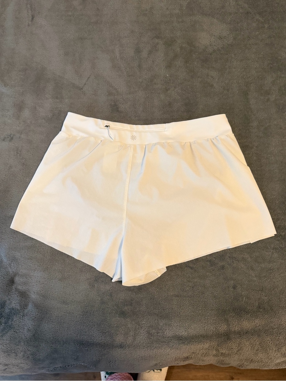 Athleta White Women's Fast Route Mesh Run Athletic Shorts - Picture 2 of 4